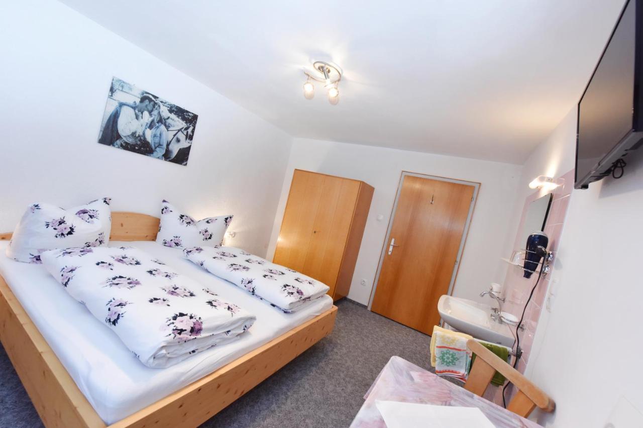 Pension Piz Buin Partenen Exteriér fotografie