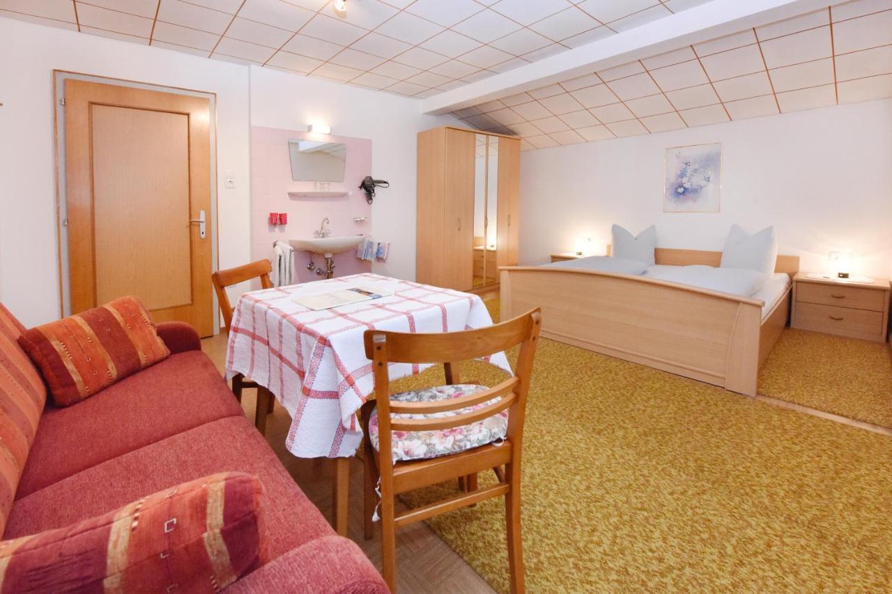 Pension Piz Buin Partenen Exteriér fotografie